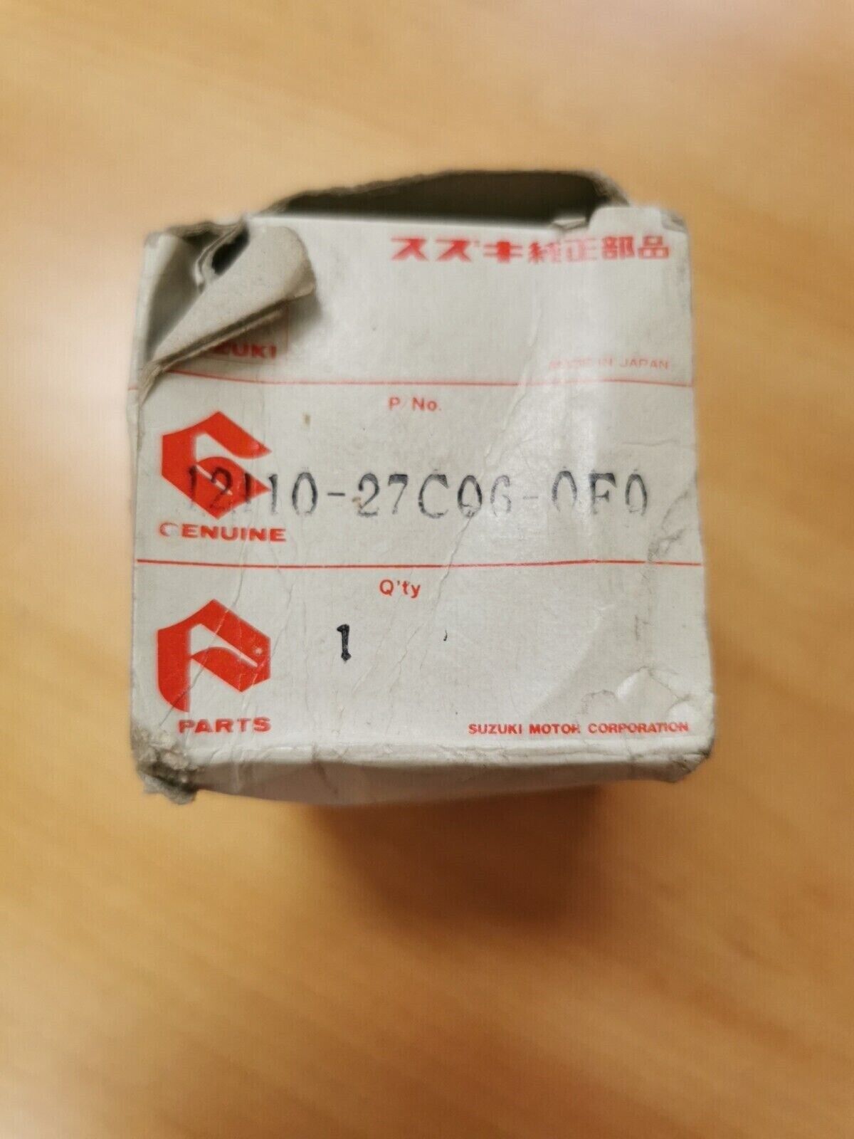 NOS SUZUKI RM125M  1989 - 1991   PISTON 12110-27C06-0F0  S8