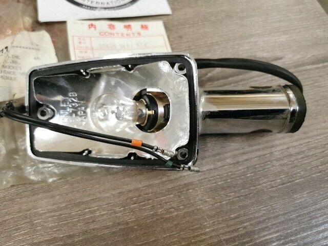NOS HONDA GL500 TURN SIGNAL  REAR NO LENS 33650-MA1-672 SUB BY 33650-MA1-679 H74