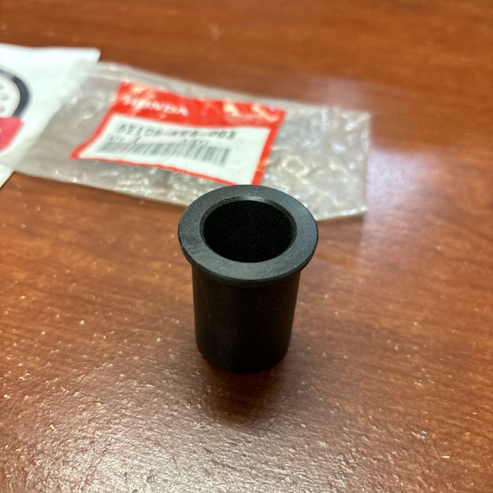 NOS Honda CBX125 NSR125 TRX200 TRX90 XBR500 REAR FORK BUSH 52108-KE5-003 H166