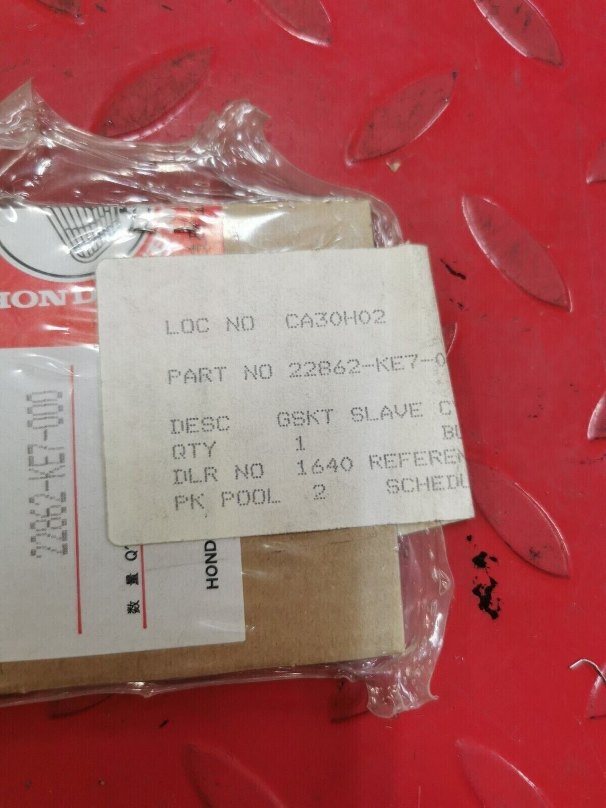 NOS Honda 1991 ST1100 VF500F VFR700F GASKET, SLAVE CYLINDER 22862-KE7-000 H28
