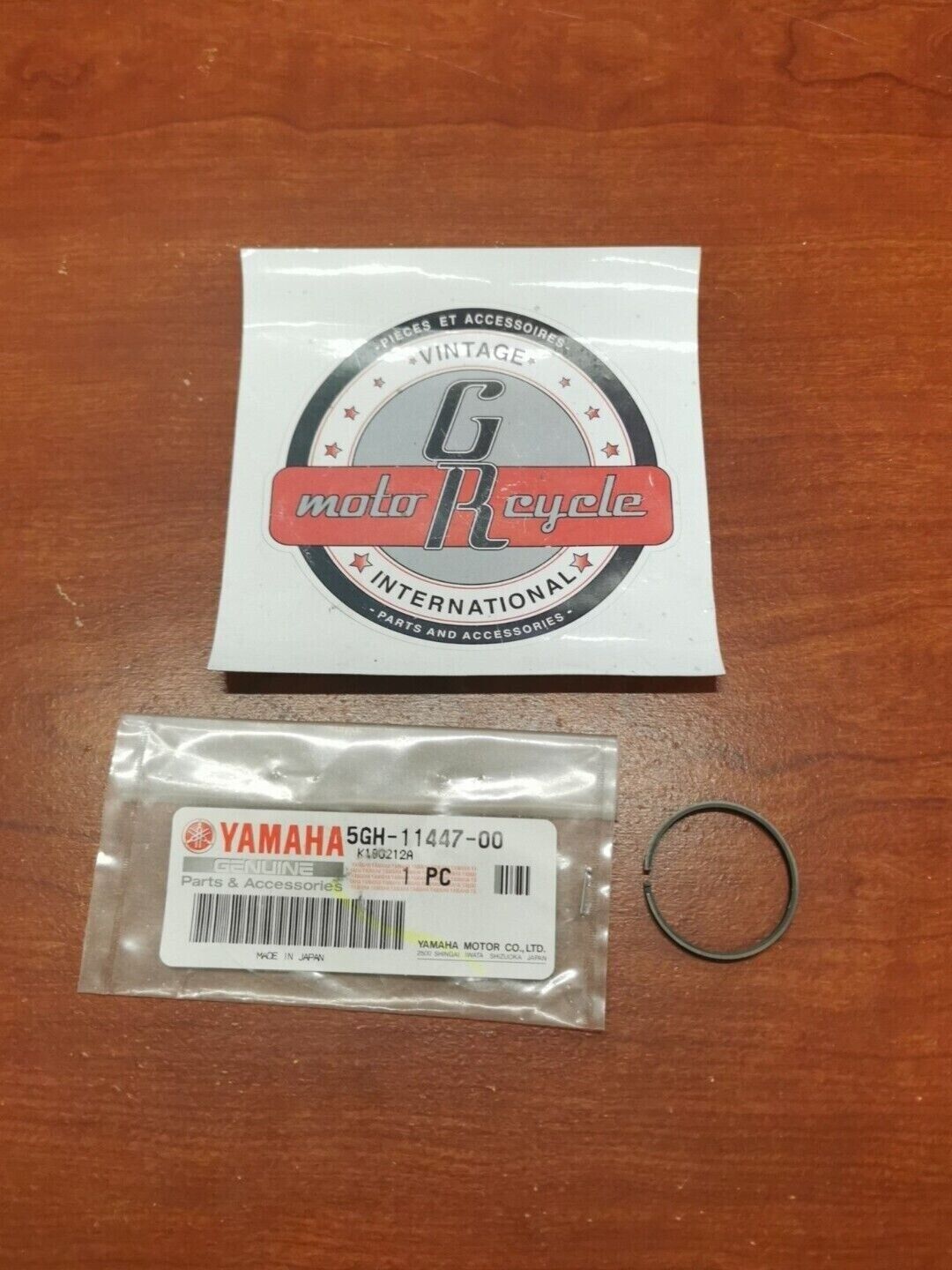 NOS Yamaha YFM45 YFM400 YXR45 CRANK SEAL 5GH-11447-00-00 Y81