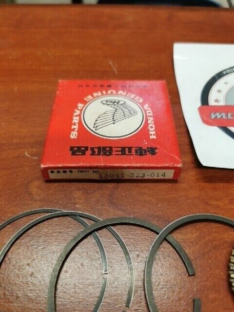 NOS Honda CB500 K0 K1 K2 K3 PISTON RING SET (0.75) 13041-323-014 H75