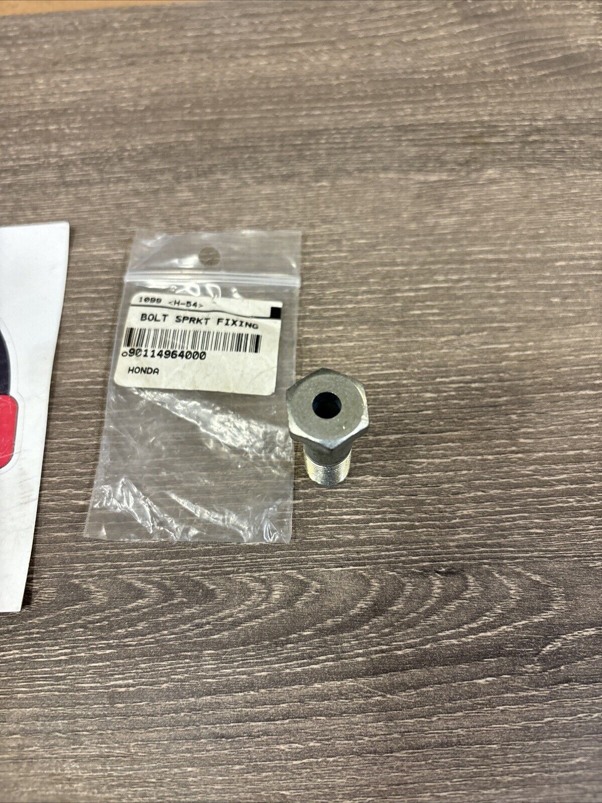 NEW NOS Honda 1983 1984 ATC250R SPROCKET FIXING BOLT 90114-964-000 H131