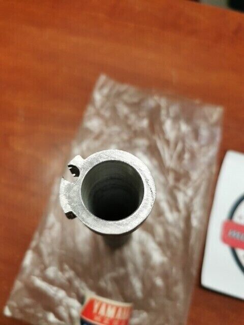 NOS Yamaha TX650 TX750 XS1 XS2 XS650 GUIDE TUBE 256-26243-00-00 Y109