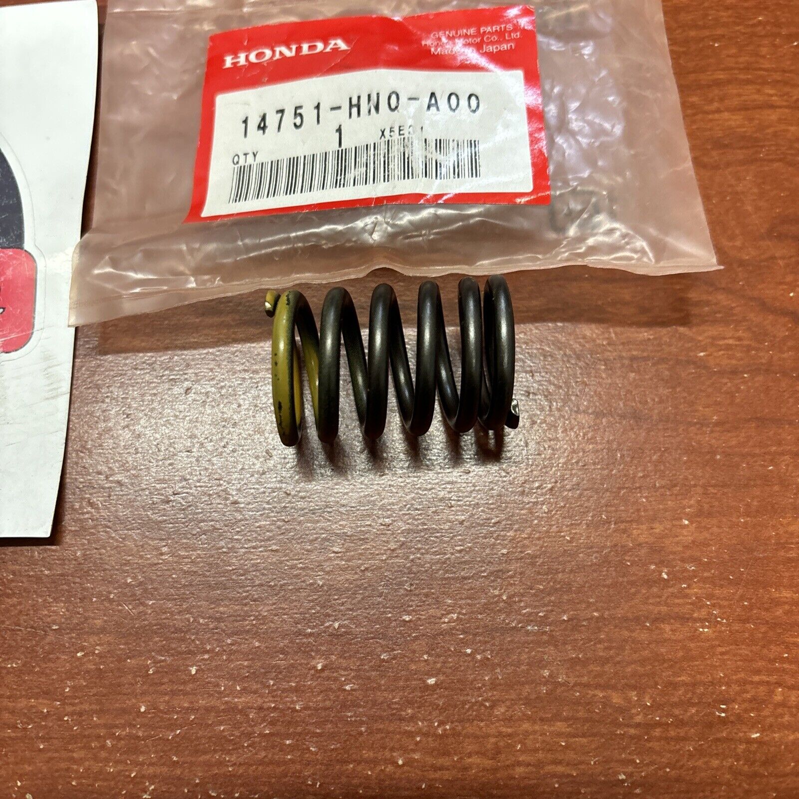 NOS Honda TRX350FE FM TRX350TE TM TRX450 VALVE OUTER SPRING 14751-HN0-A00 H167