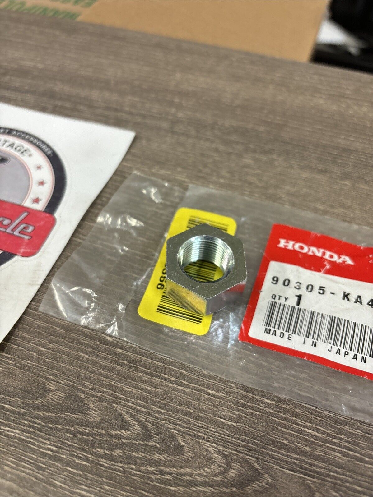NEW NOS Honda CB1100F CBR1000F CBR600F AXLE NUT 18MM 90305-KA4-003 H130