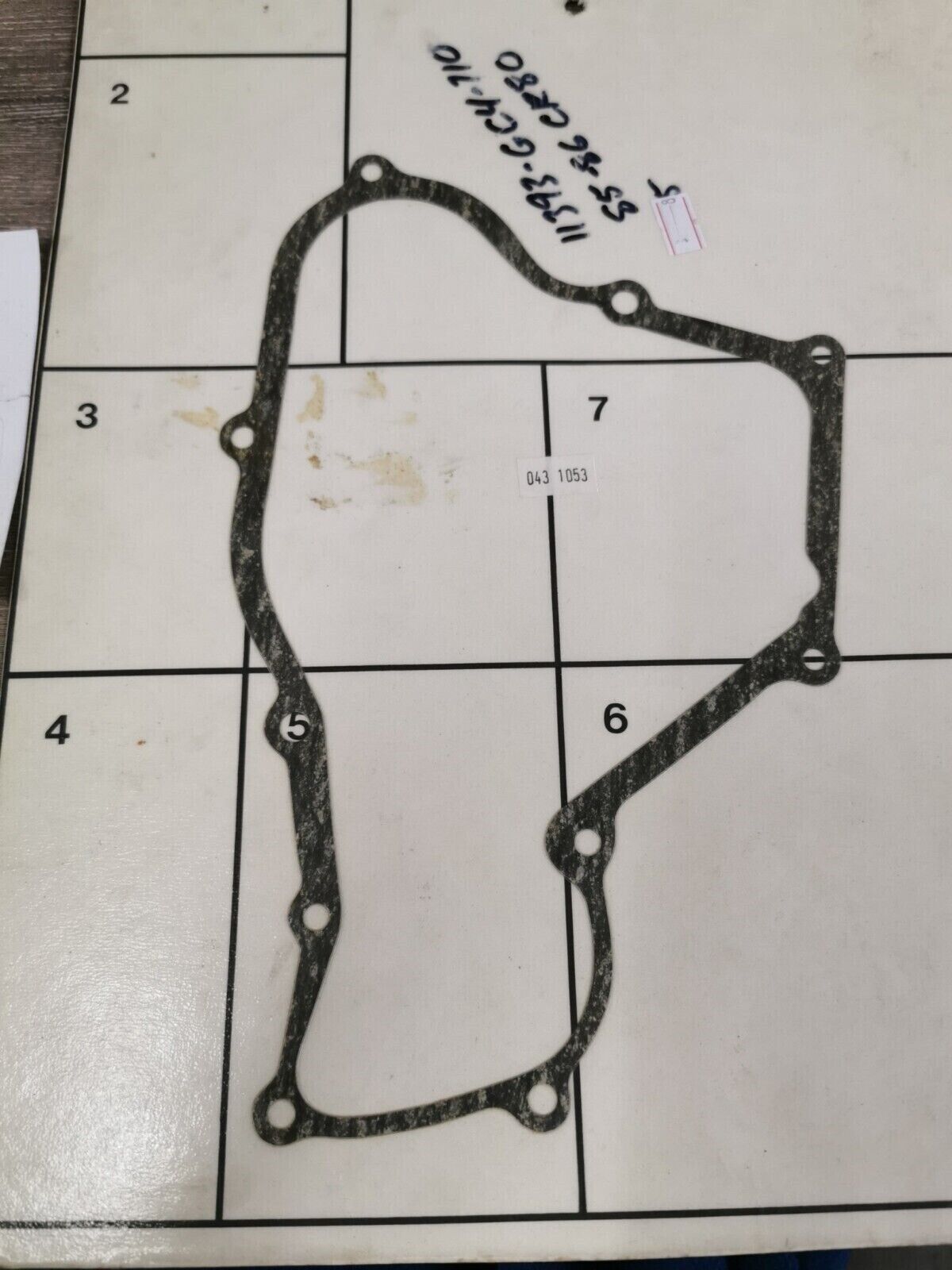 NOS HONDA CR80R 1985 1986 GASKET R COVER 11393-GC4-710 J28