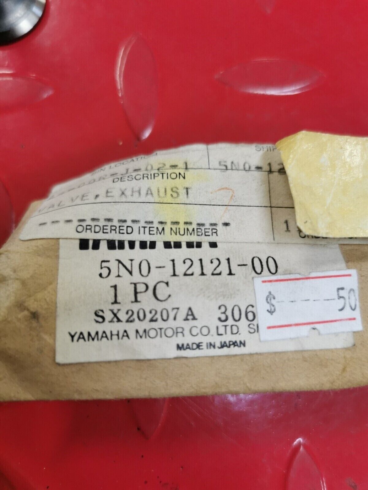 NOS Yamaha XT125 EXHAUST VALVE 5N0-12121-01-00 Y26