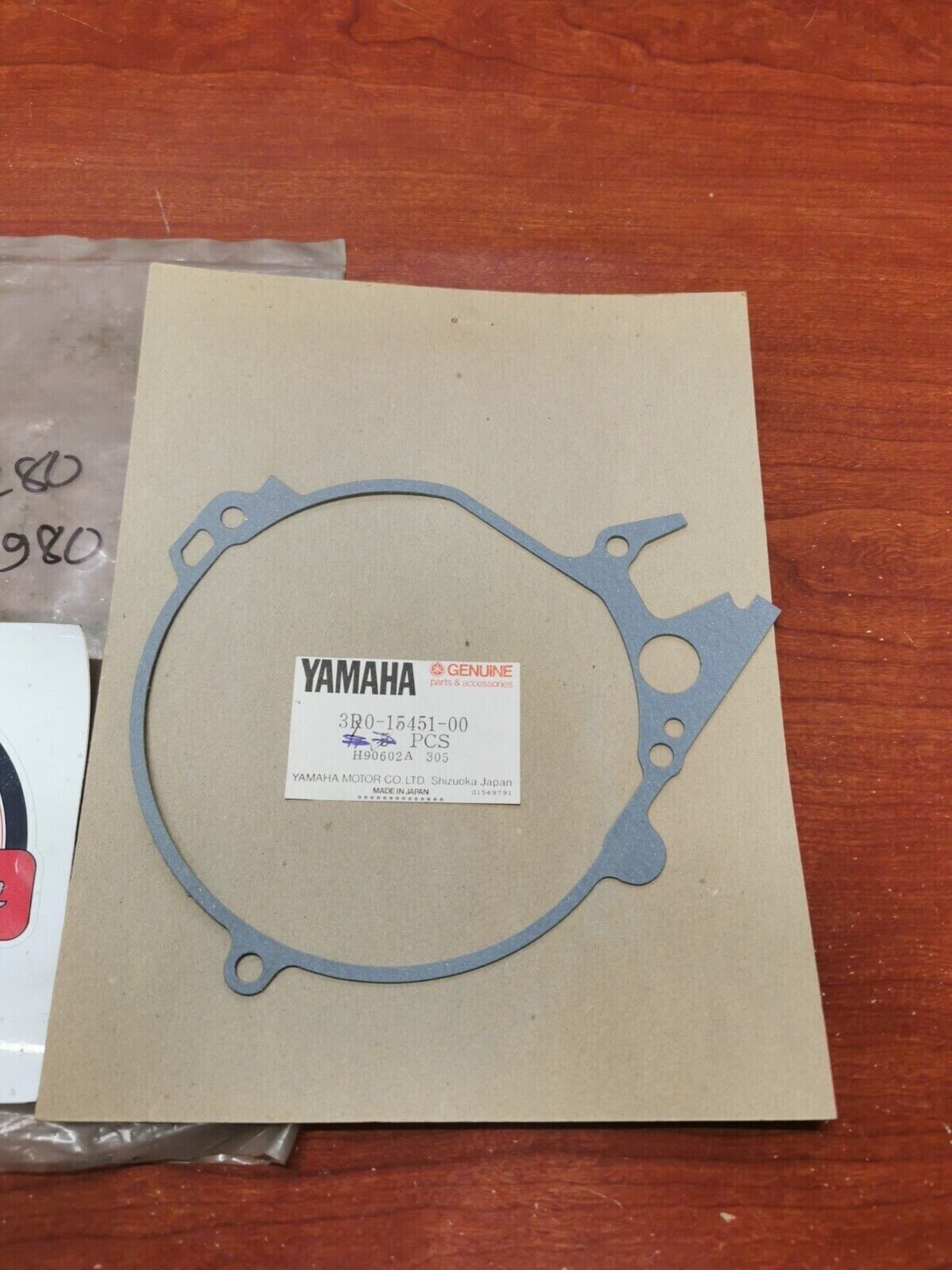 NOS Yamaha YZ80 CRANKCASE COVER GASKET 3R0-15451-00-00 SUB. 3R0-15451-01-00 Y94
