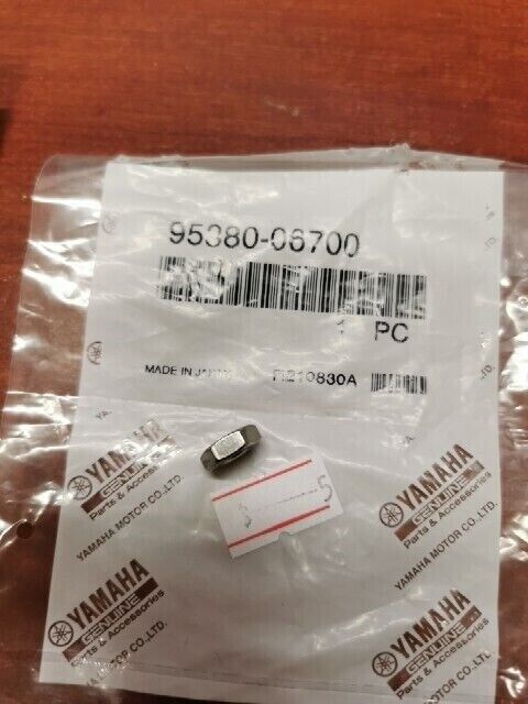 NOS Yamaha NUT 95301-06700-00 SUB 95380-06700-00 SUB 9538R-06700-00 Y107