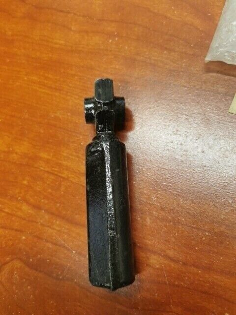 NOS Honda CB900C CB900F LEFT STEP BAR 50645-461-000 H99