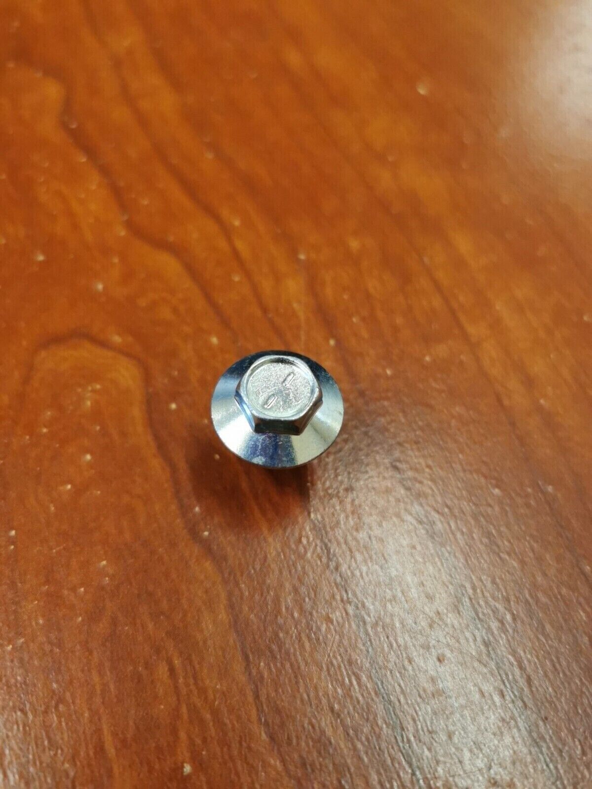 NOS Yamaha YXF85 YXE85 XSR900 FZ07 FJ09 MT07 MT09 BOLT 90109-06202-00 Y83