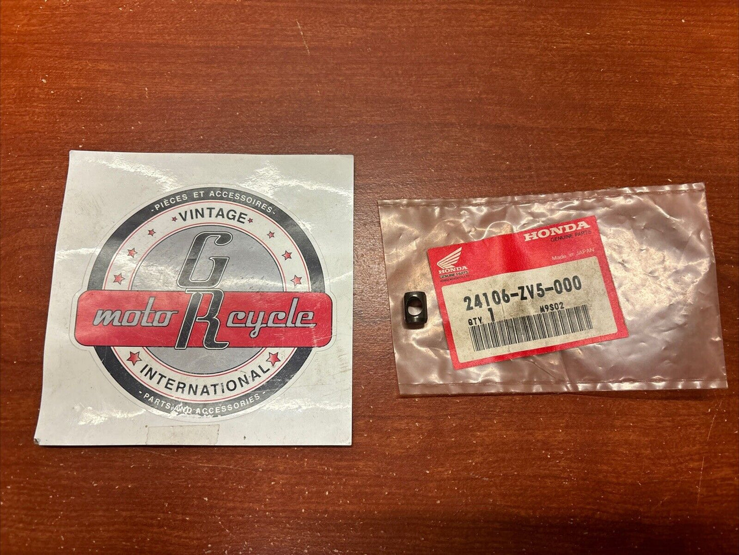 NOS Honda BF25 BF30 BF35 BF40 BF45 BF50 SHIFTER PIN HOLDER 24106-ZV5-000 H180