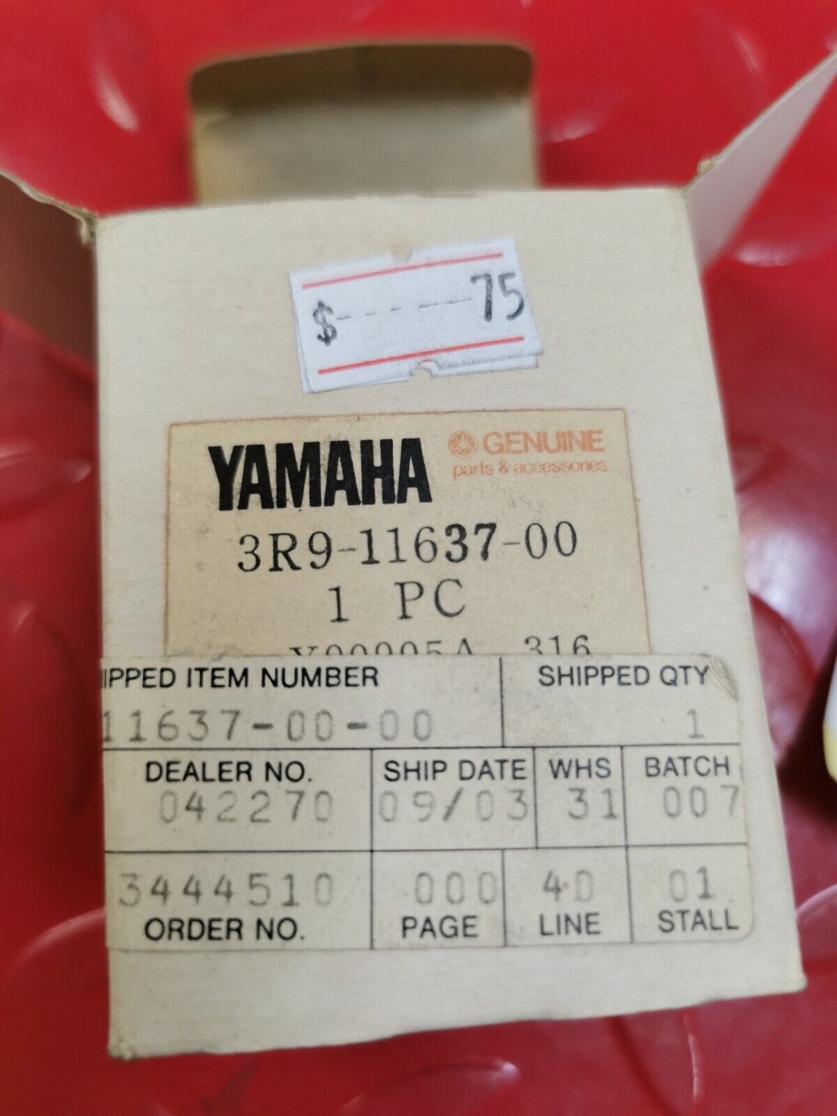 NOS Yamaha IT125 1980 - 1981 PISTON 3 O/S 0.75 3R9-11637-00-00 Y27