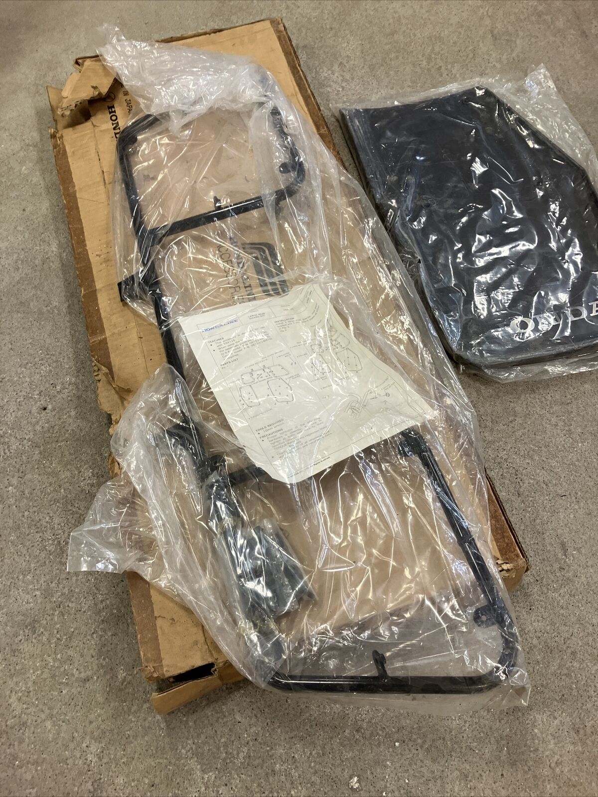 NOS Honda TRX125 hondaline large long mud flap guard kit 08156-vm600