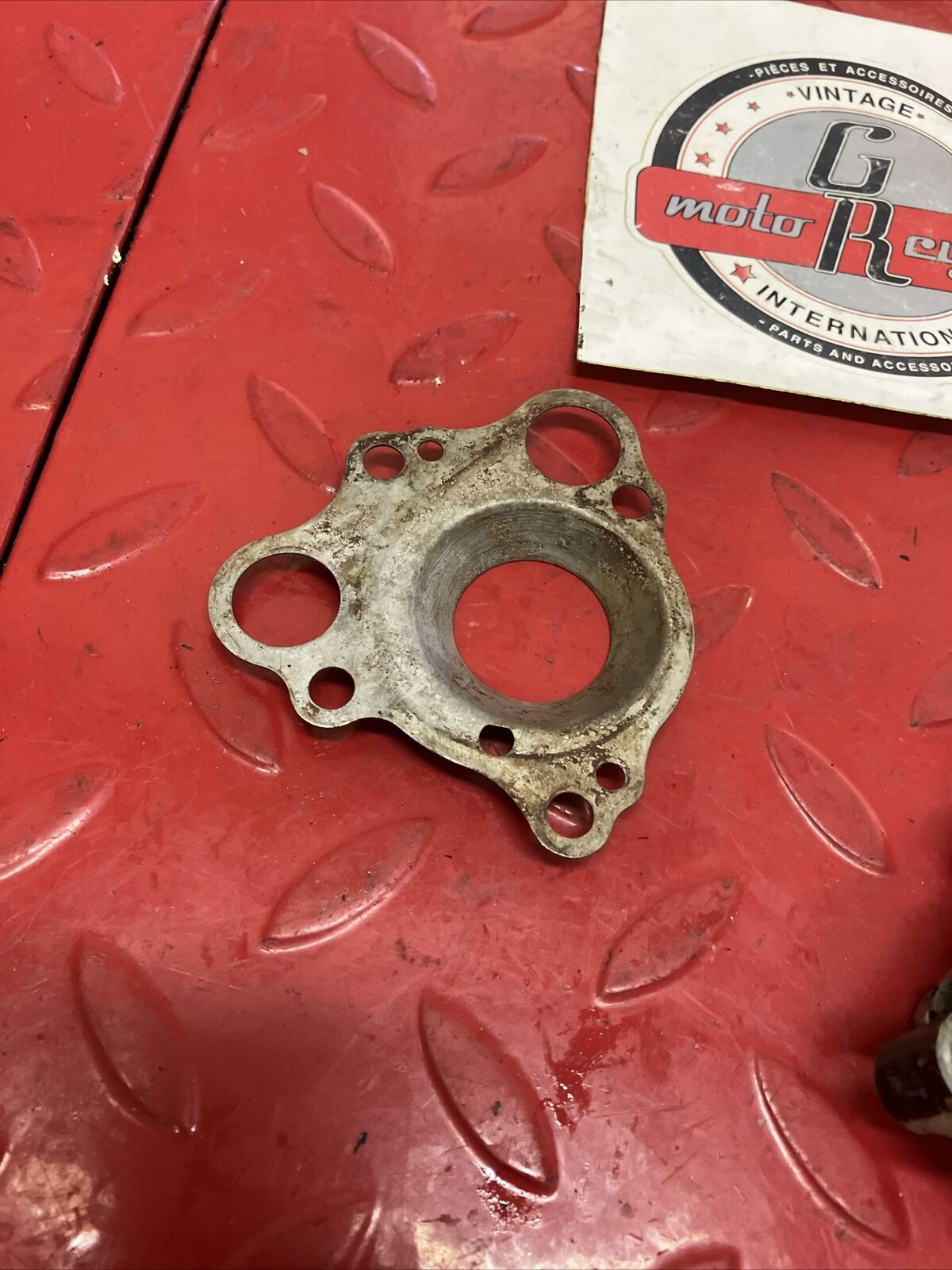 Honda CR125R 1987 waterpump water pump cover separator plate 1987 - 1994