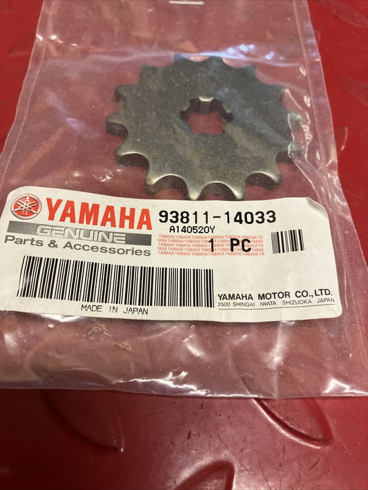 NEW NOS Yamaha DRIVE SPROCKET 14T 93811-14033-00 Y89