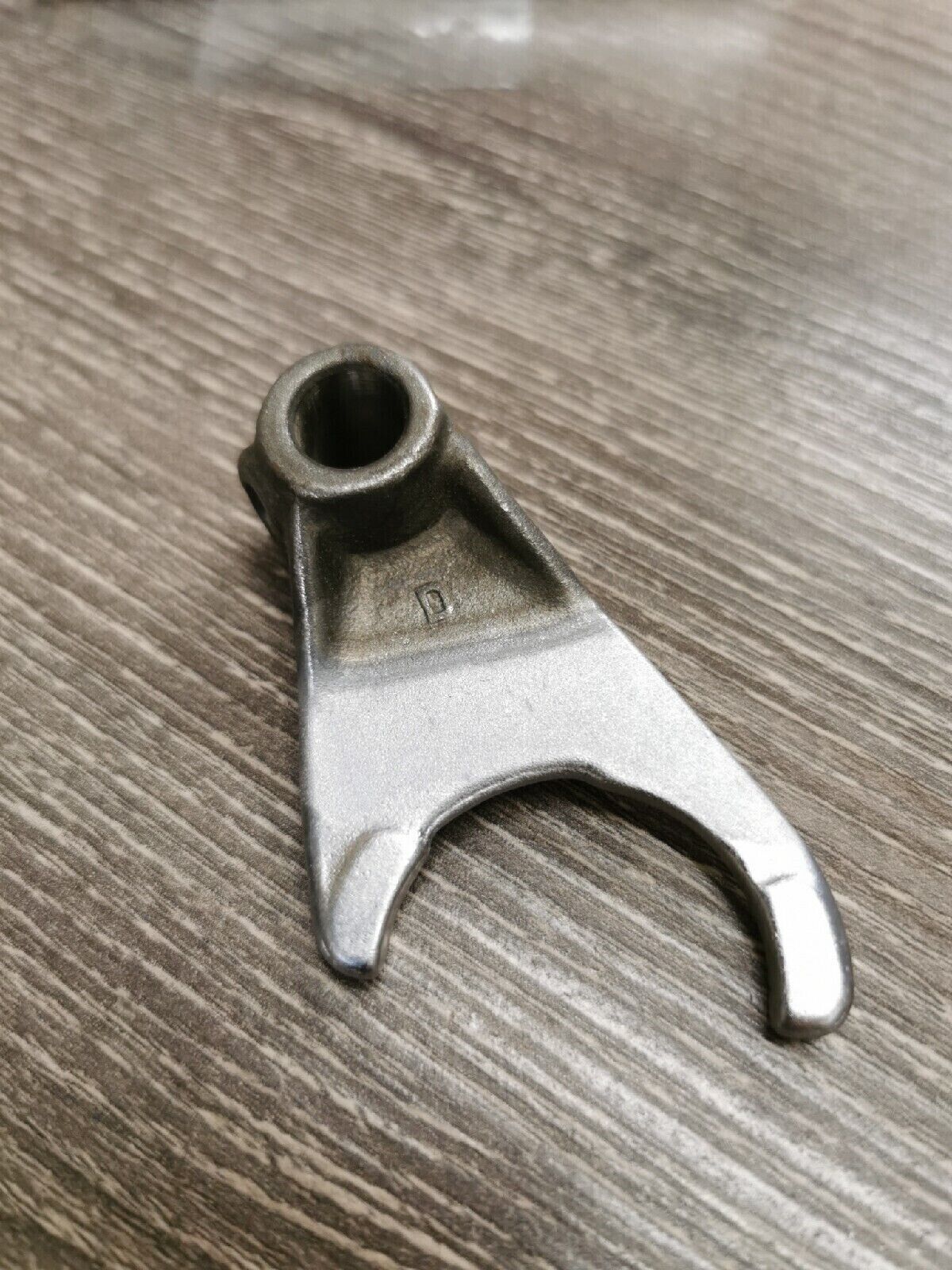 NOS YAMAHA YZ100 YZ125  SHIFT FORK 1W1-18511-01  Y57