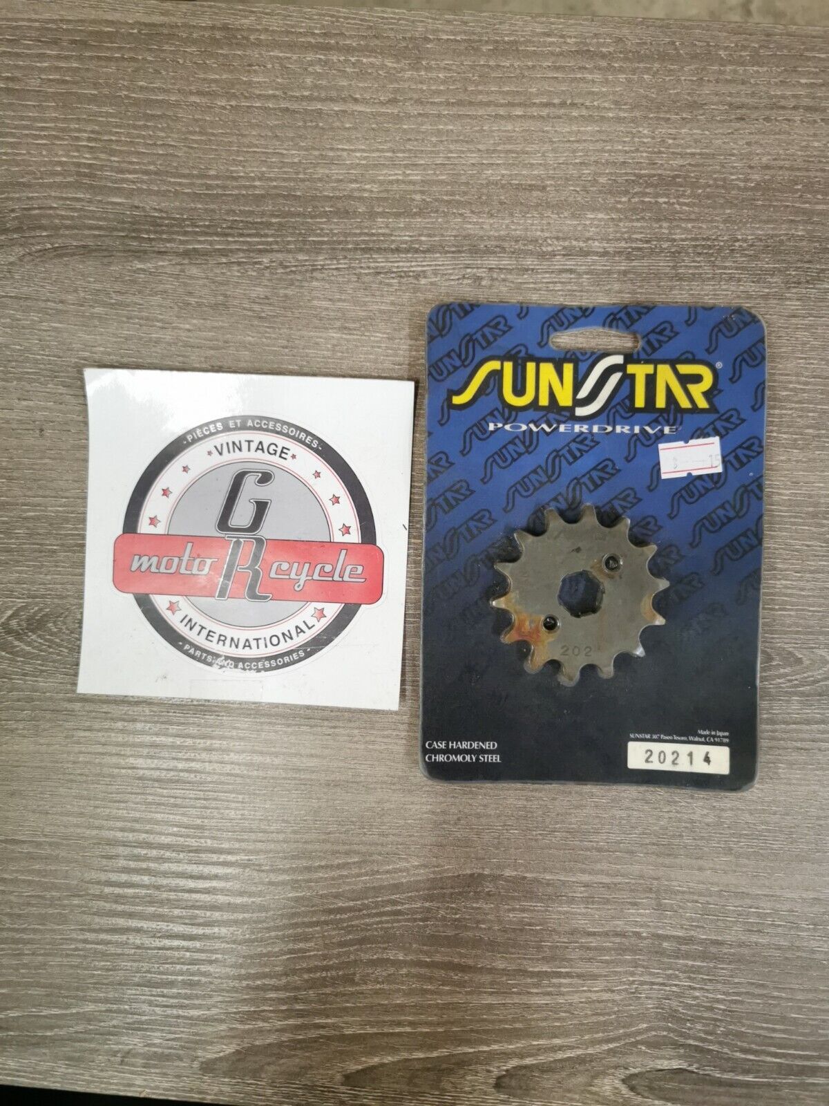 NOS SUNSTAR FRONT SPROCKET T14  20214 J19