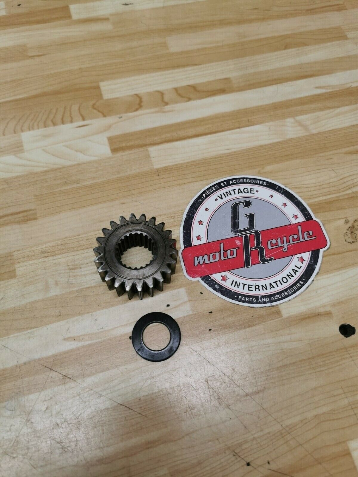 Kawasaki KDX200 1986 crankshaft primary drive gear spur