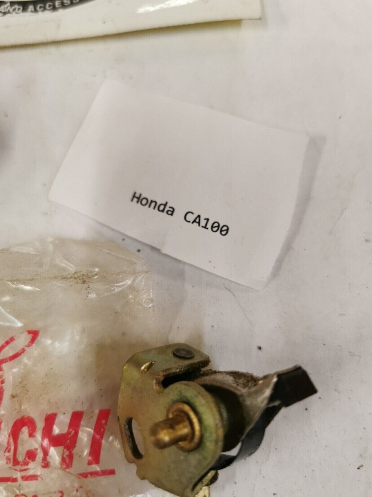 NOS DAIICHI HONDA CA100 POINTS 30202-001-013 J39