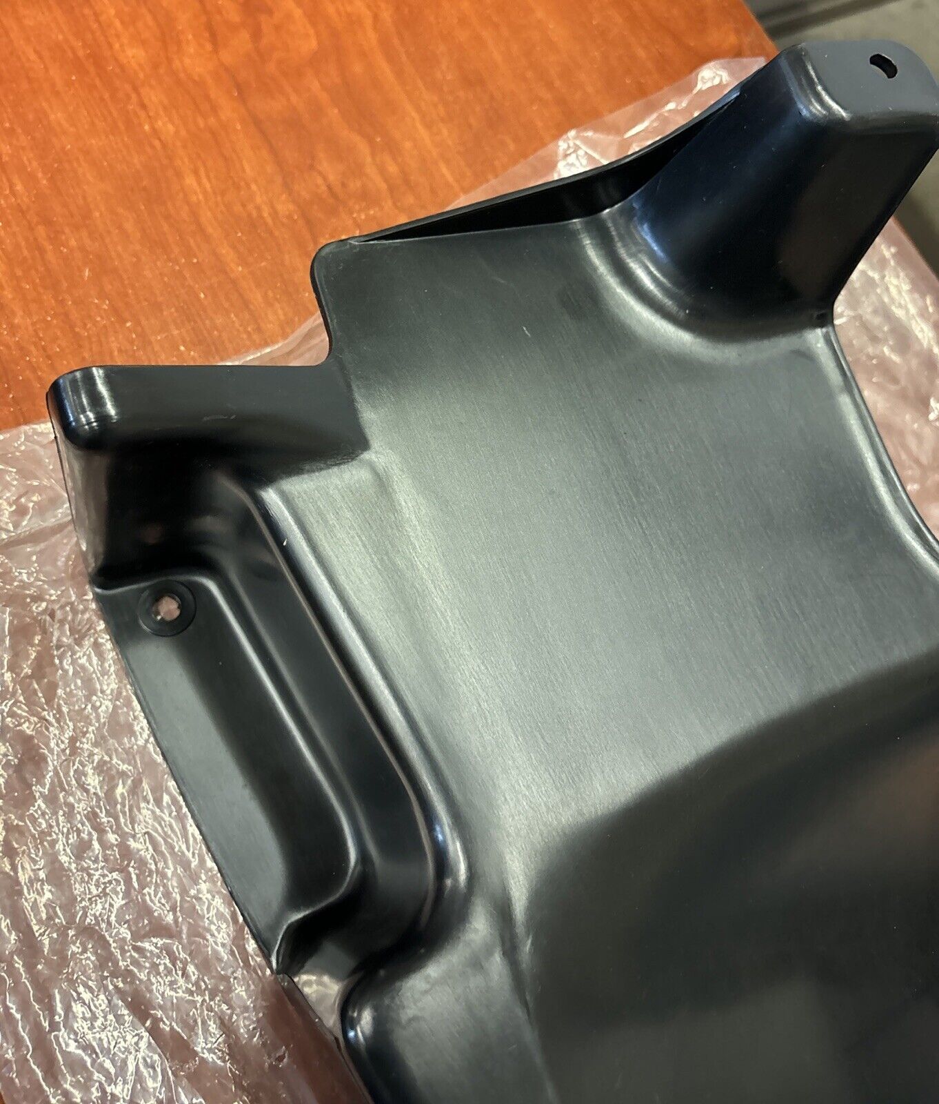 NOS Honda TRX300 TRX300FW RIGHT FRONT INNER FENDER 61862-HC5-970 H119