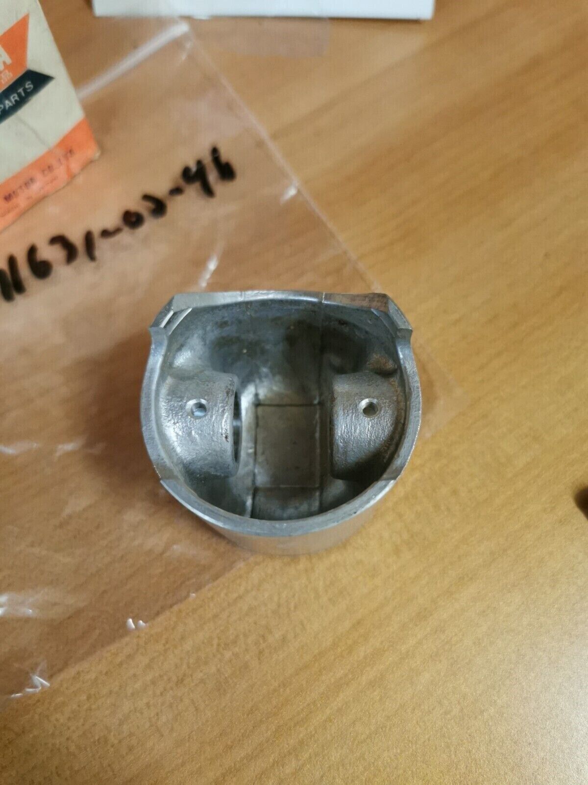 NOS YAMAHA YZ125 1974 - 1977  PISTON STD  SUPERCEDED BY  537-11631-02-96 Y46