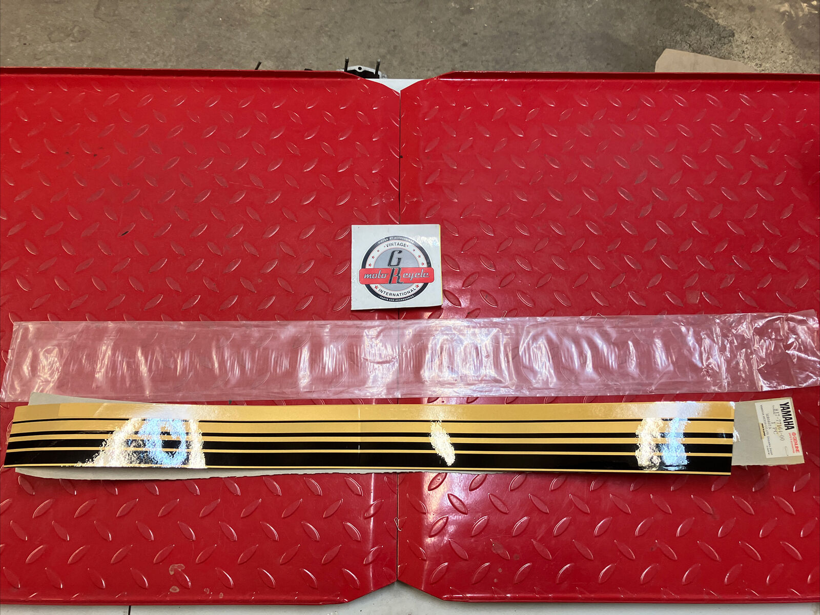 NOS Yamaha EX440 1980 DECAL ORNAMENT 2 8J7-77164-00-00 Y36