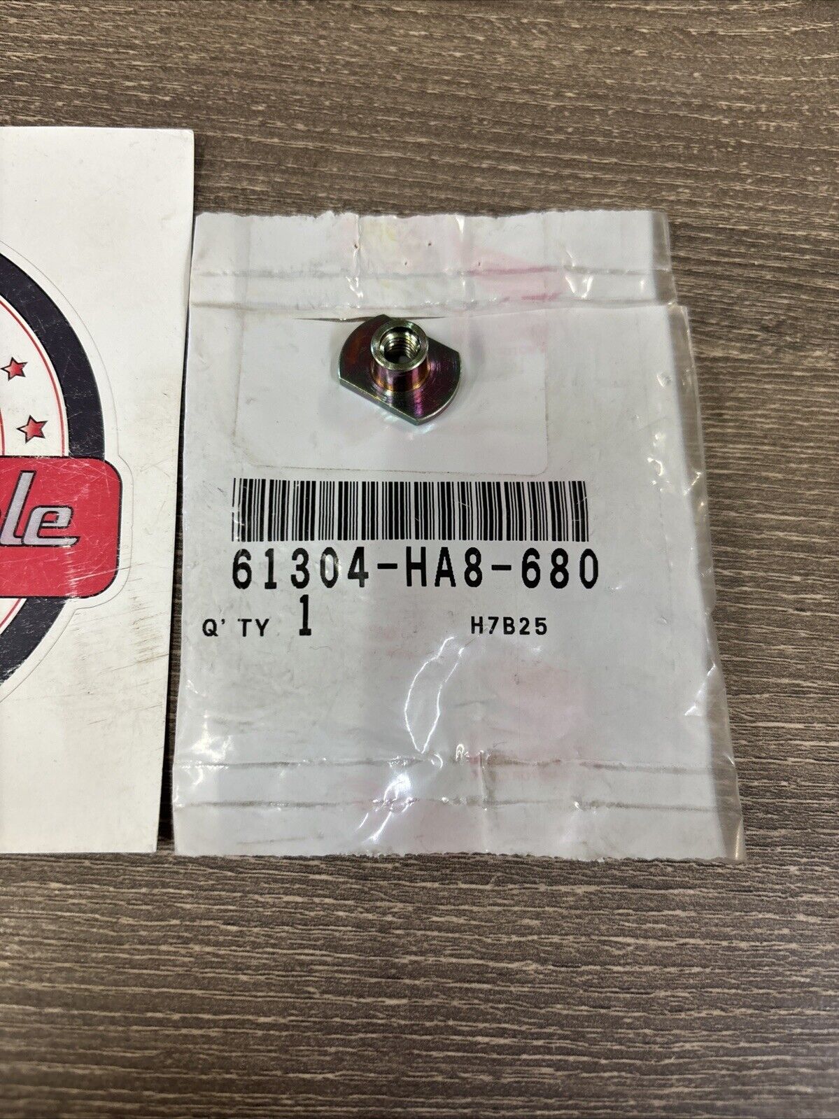 NOS Honda 1985 - 1987 TRX250 SPECIAL NUT 6X8.5 61304-HA8-680 H134