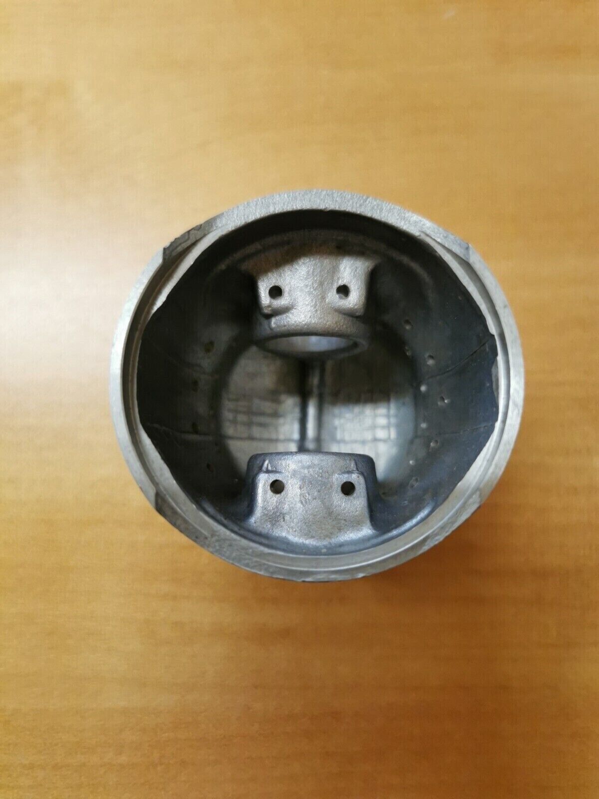 NOS HONDA  CS90  1964  1965  PISTON  0.75    13104-028-314    H22