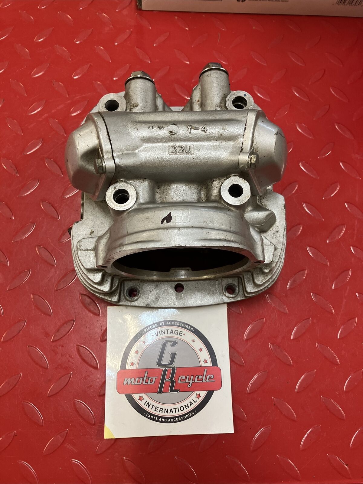 NOS Yamaha XV500 Virago 500 1983 1984 Cylinder head cover camshaft valve 2