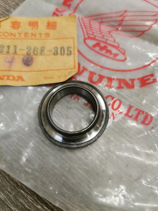 NOS HONDA RACE  STEERING CONE   53211-268-305 H17