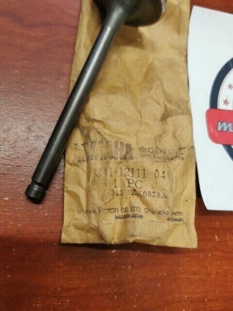 NOS Yamaha TX650 TX750 XS1 INTAKE VALVE 341-12111-04-00 SUB 341-12111-00-00 Y136
