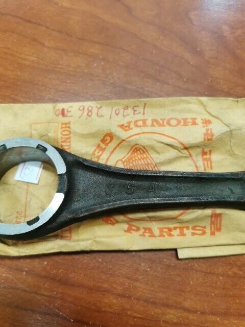 NOS Honda CB250 CONNECTING ROD 13201-286-310 H68