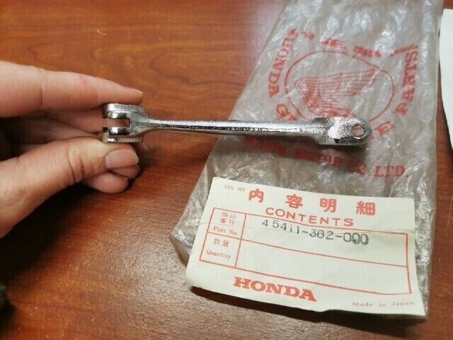 NOS Honda XL175 K0 K1 FRONT BRAKE ARM 45411-362-000 H84