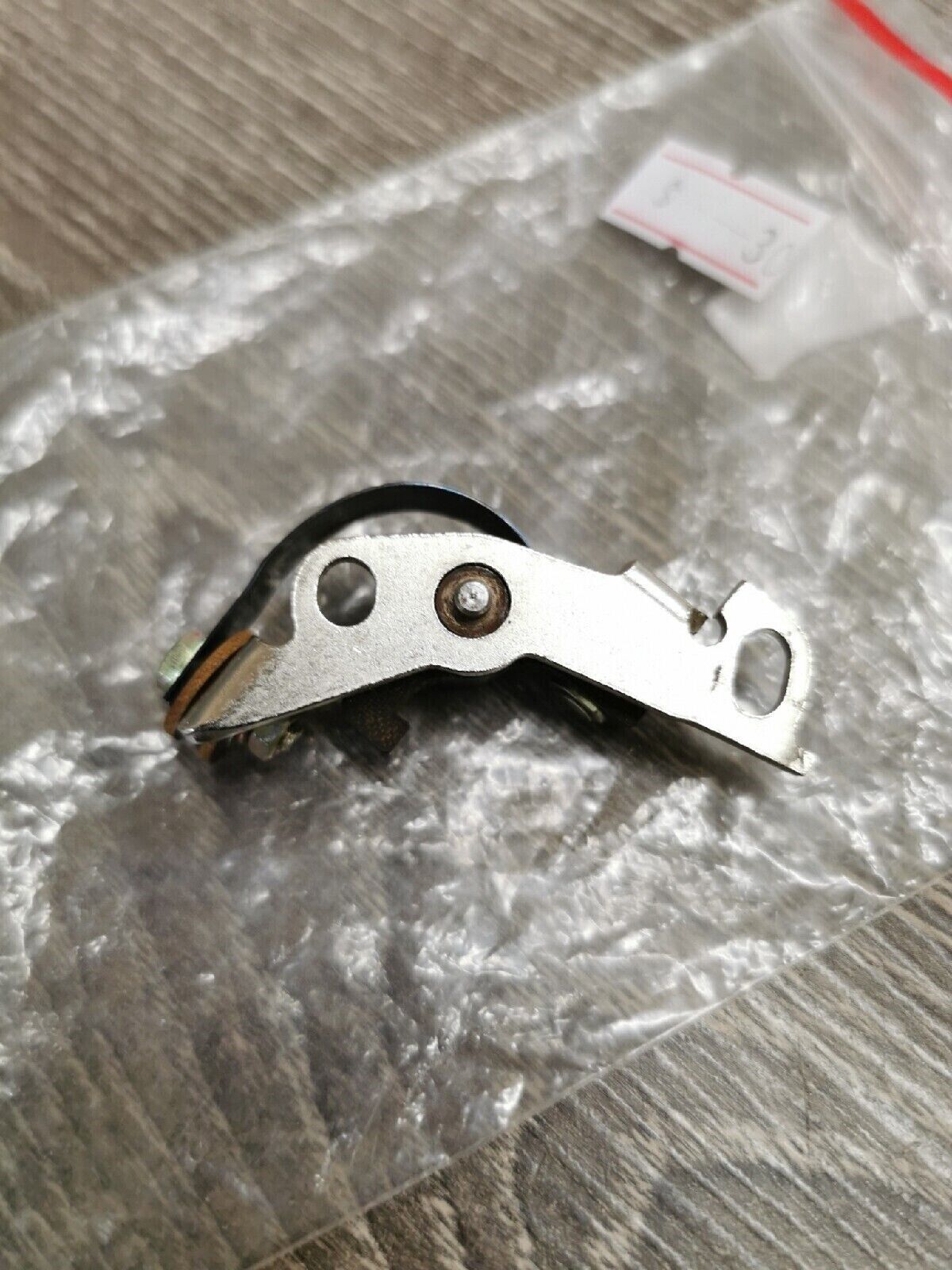 NOS HONDA CJ360 CB360  POINTS  L  DENSO 30202-369-154 H17