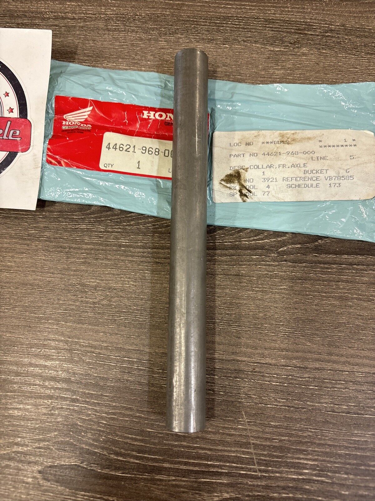 NOS Honda ATC110 ATC125M ATC185S FRONT AXLE COLLAR 44621-968-000 H119