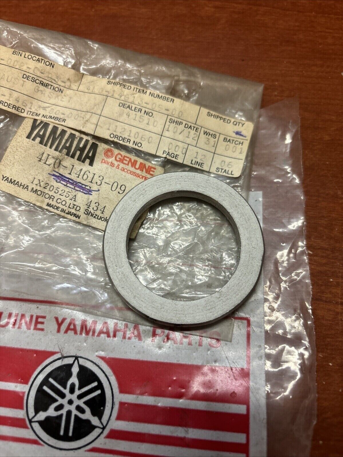 NOS Yamaha EXHAUST PIPE GASKET 4L0-14613-09-00 SUB 4AC-14613-00-00 Y180