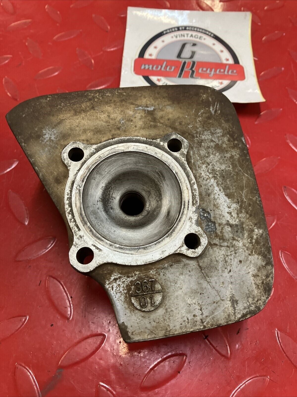 Yamaha GT80 1976 cylinder jug barrel head cover 2