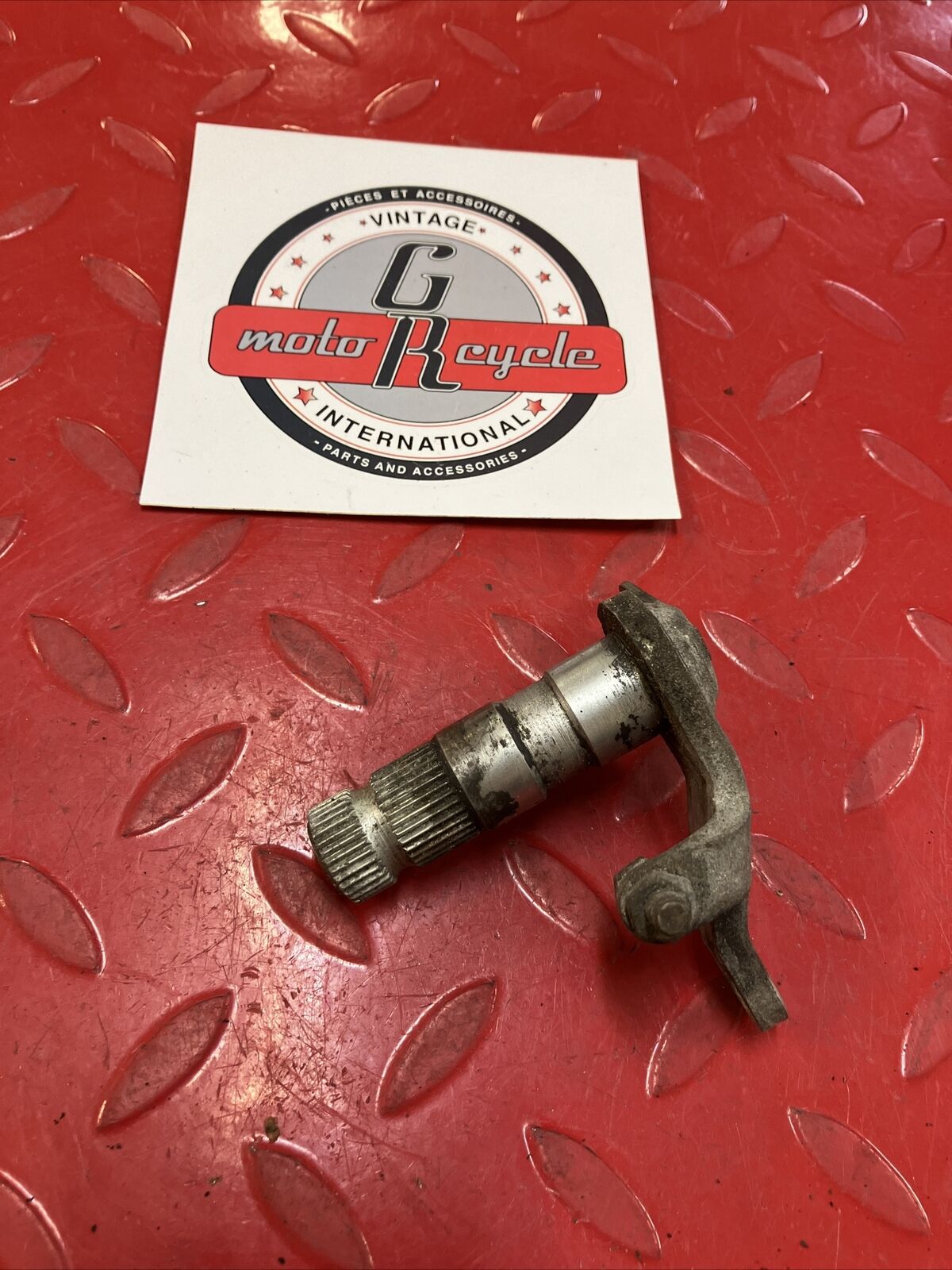 Yamaha XV500 1983 Virago 500 brake pedal lever arm pivot shaft spindle