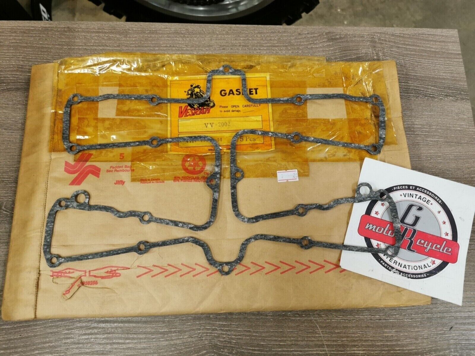 NOS VESRAH Yamaha XJ650RJ HEAD COVER GASKET  VV-2002 J46