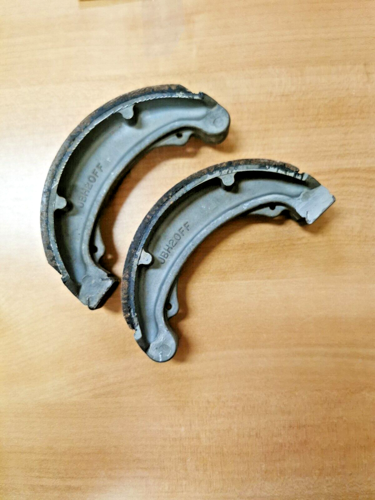 NOS HONDA NX125  CH250  1987 - 1990 SHOE RR  BRAKE  43120-KS4-016  H23