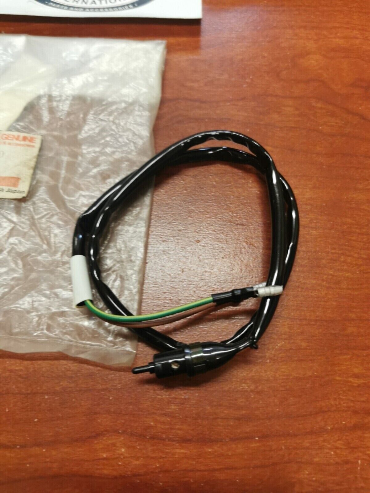 NOS Yamaha FRONT STOP SWITCH ASSY 1T6-83980-30-00 SUB. 395-83980-09-00 Y87