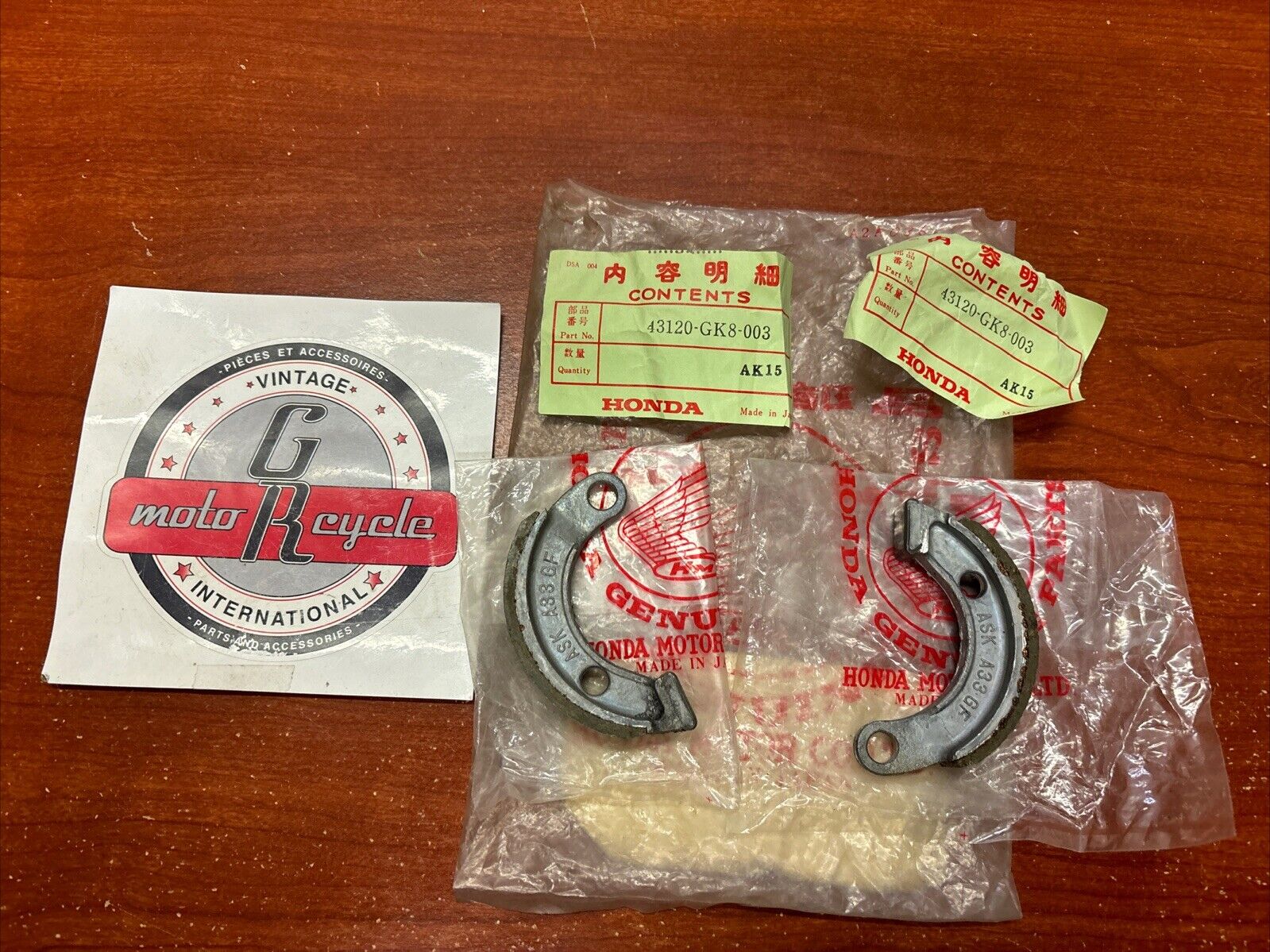NOS Honda NQ50 D M NT50 BRAKE SHOE KIT 43120-GK8-003 SUB 43120-GK8-305 H155
