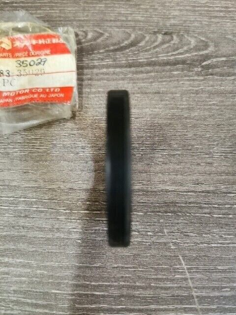 NOS SUZUKI OUTBOARD 40MCLN SEAL OIL 35X55X7 09283-35029 S54