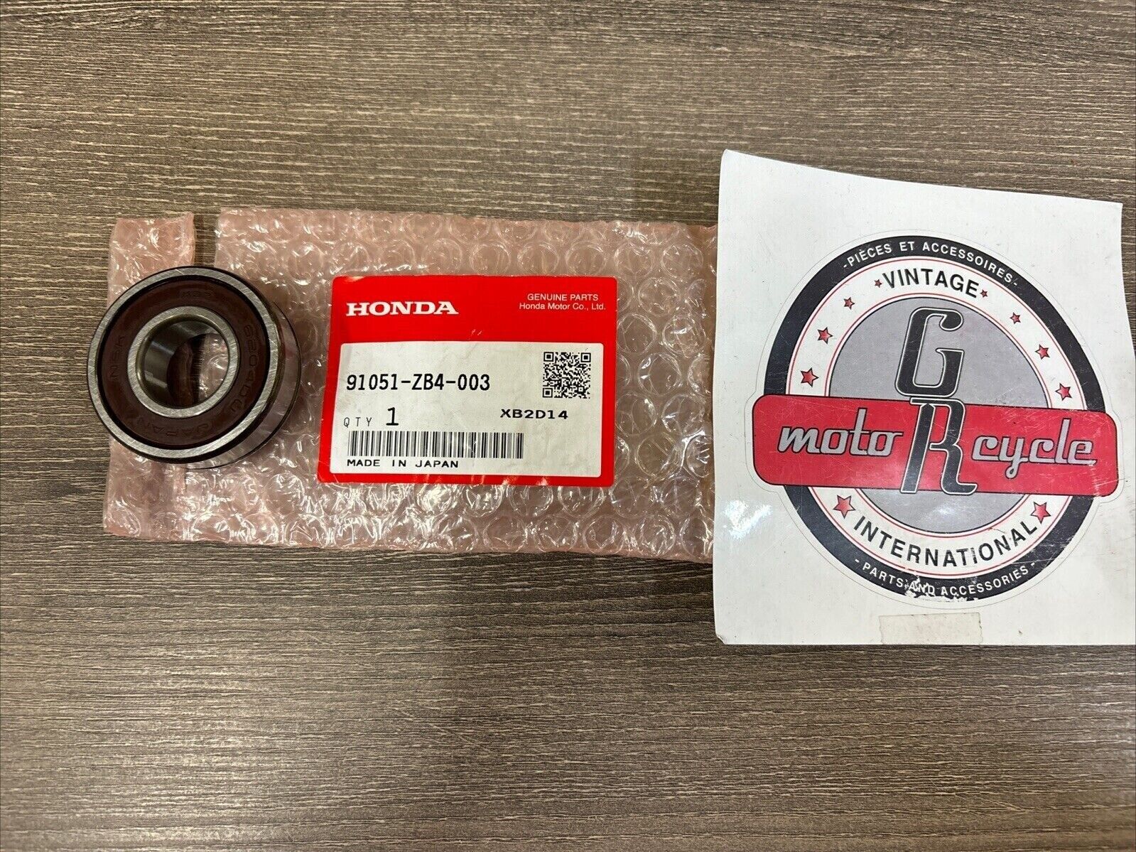 NOS Honda BEARING 20X47X14 91051-ZB4-003 H124