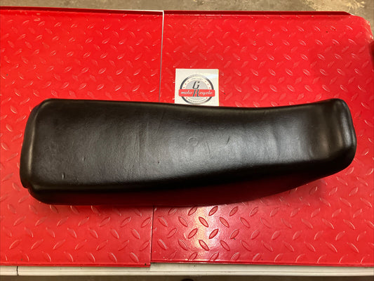 Honda CR250R 1986 seat saddle pan CR125R 3