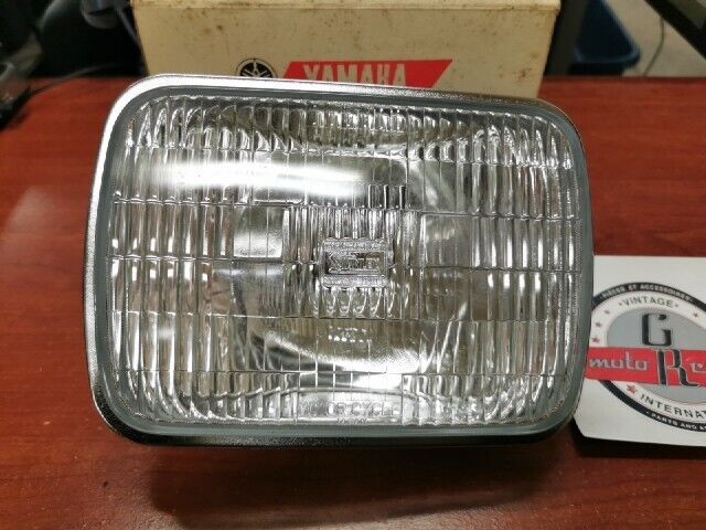 NOS Yamaha XS1100 HEAD LAMP UNIT 2H7-84320-60-00 SUB 2H7-84303-A0-00 Y122