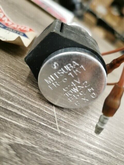 NOS YAMAHA MT09LCB MT09LCL XSR900LW FLASHER RELAY ASSY 1K1-83350-11-00 Y114