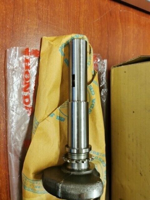 NOS Honda HR21 CRANKSHAFT 13311-952-010 H68